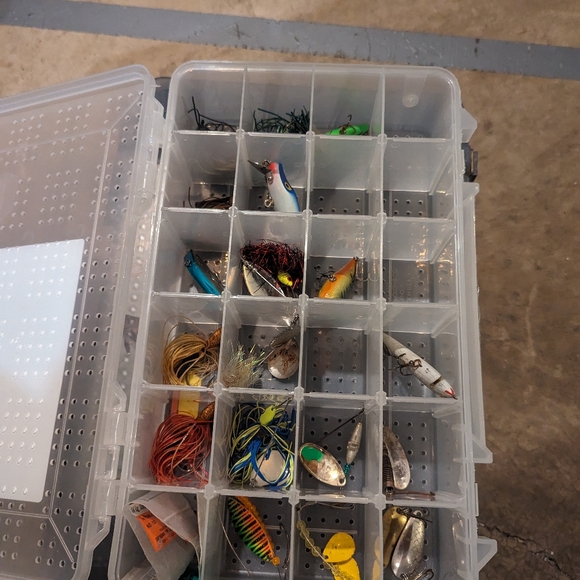 Misc fishing supplies - Picture 5 of 5